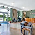Hotel Trouvail Miami Beach